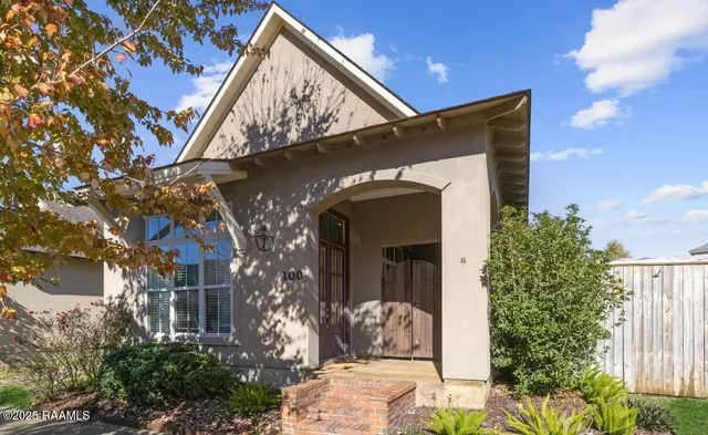 $2,300 | 100 Deysbrook Lane, Youngsville, LA 70592
