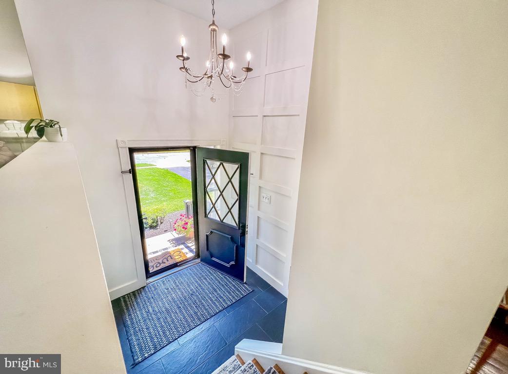 large 2 story foyer
