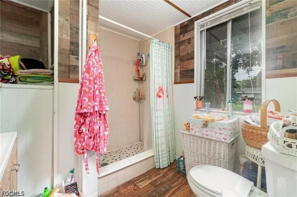 $1,000 | 102 3rd Street, Fort Myers, FL 33907