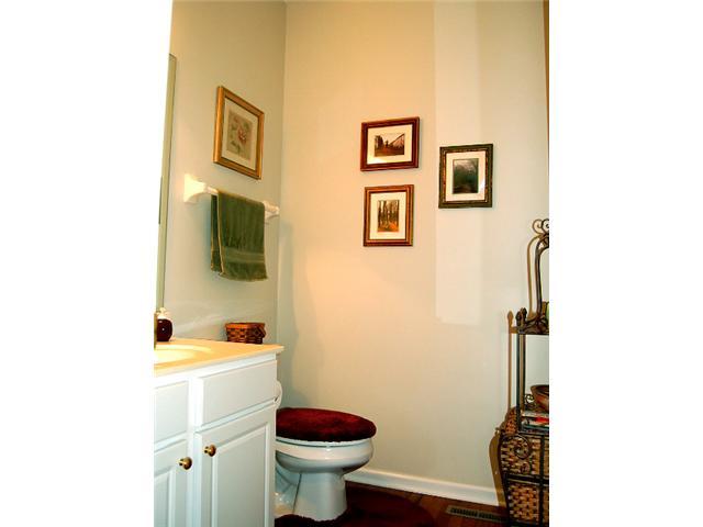 404 Village Ridge Drive Powell, OH 43065 - Photo 14 of 23