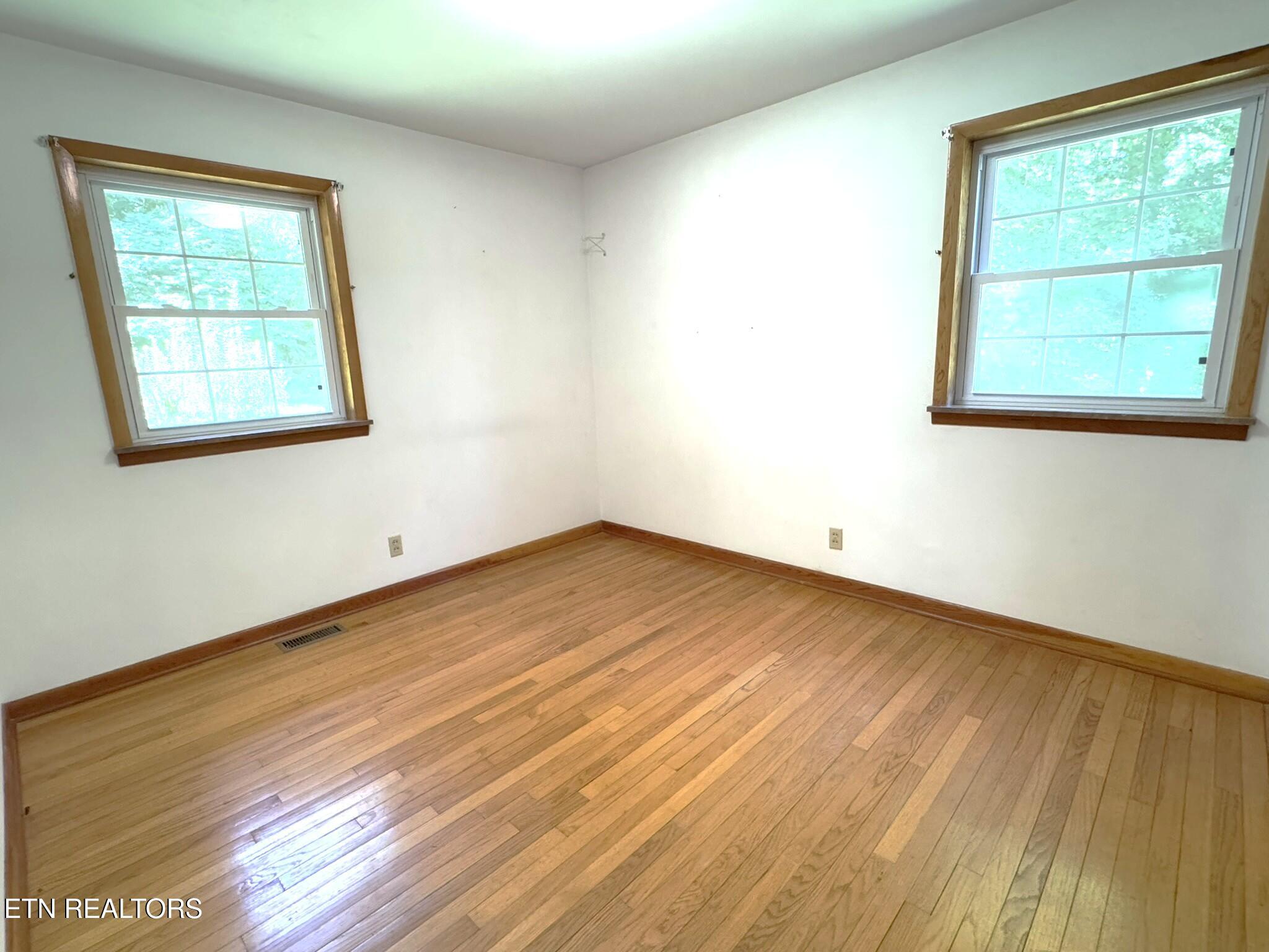 340 Maple Hill Road Loudon, TN 37774 - Photo 18 of 29 Photo 16 copy
