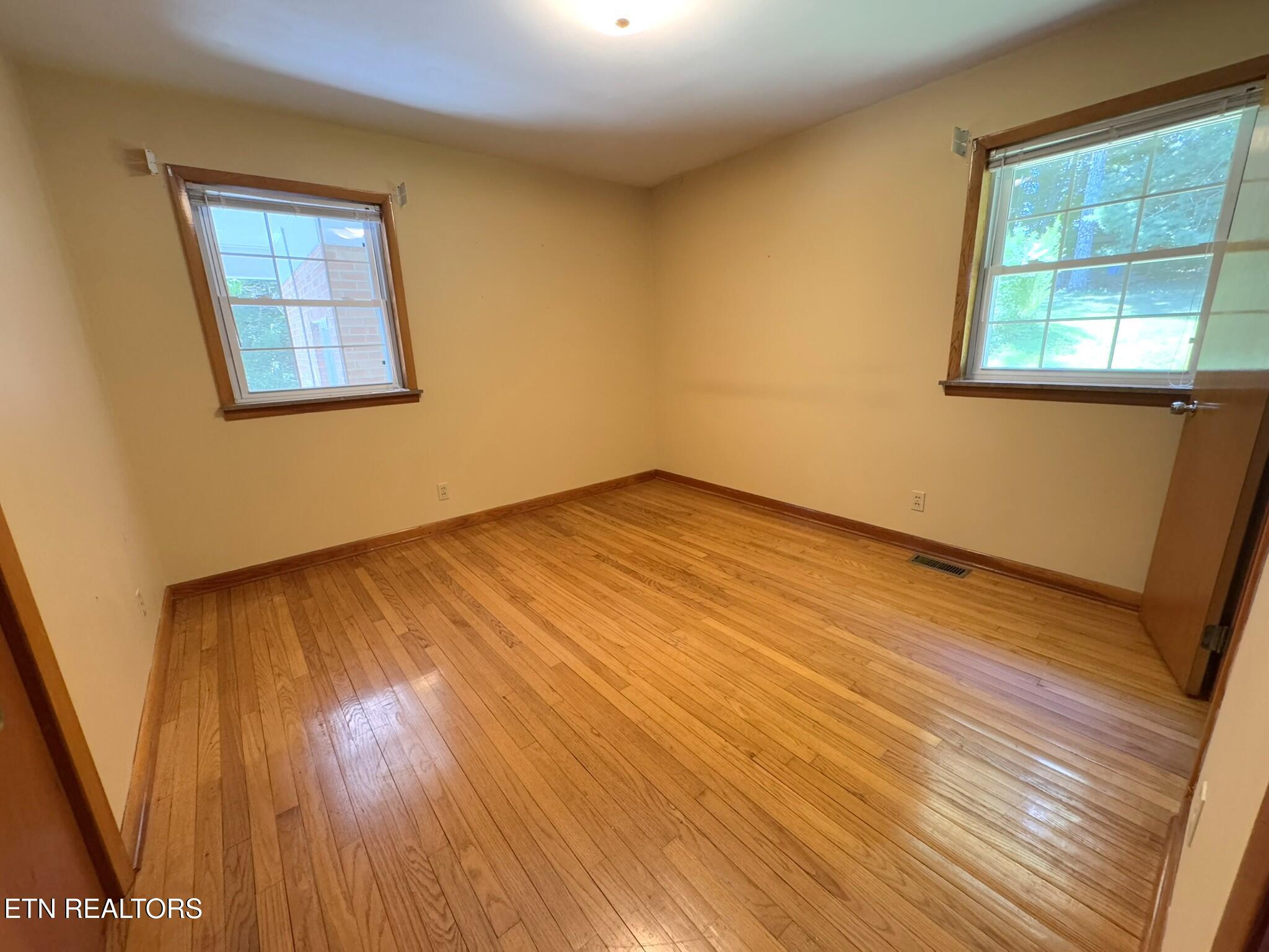 340 Maple Hill Road Loudon, TN 37774 - Photo 8 of 29 Photo 6 copy