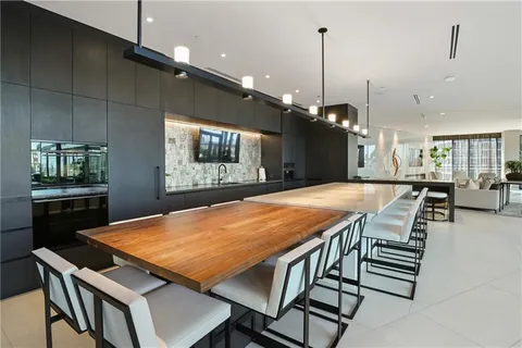 $5,200,000 | 3107 Peachtree Road Northeast, Unit 2003, Atlanta, GA 30305