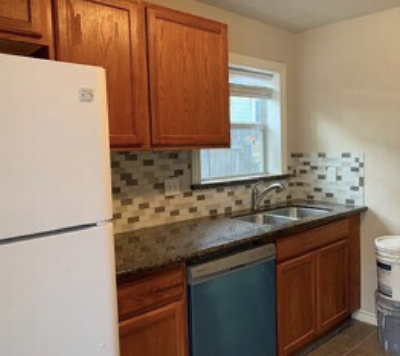 207 Frawley Street Houston, TX 77009 - Photo 3 of 9