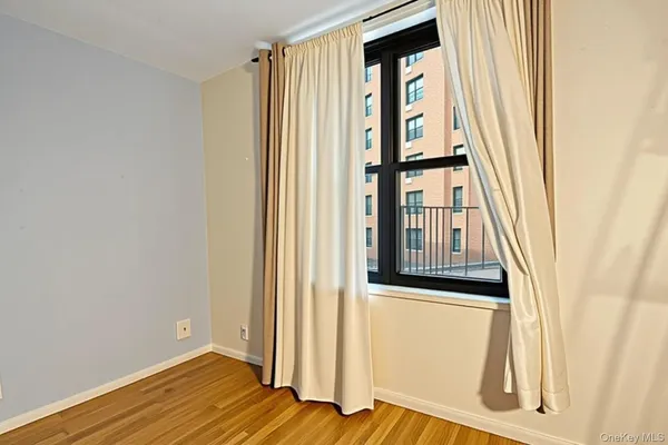 $329,000 | 139-15 83rd Avenue, Unit 330 | Briarwood