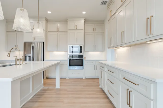 $725,000 | 3537 Quail Hollow Road, Ropesville, TX 79358