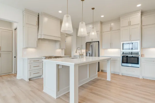 $725,000 | 3537 Quail Hollow Road, Ropesville, TX 79358