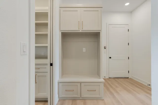 $725,000 | 3537 Quail Hollow Road, Ropesville, TX 79358