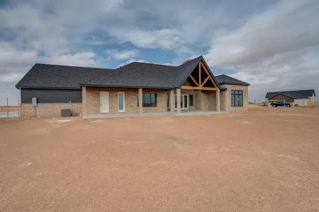 $725,000 | 3537 Quail Hollow Road, Ropesville, TX 79358