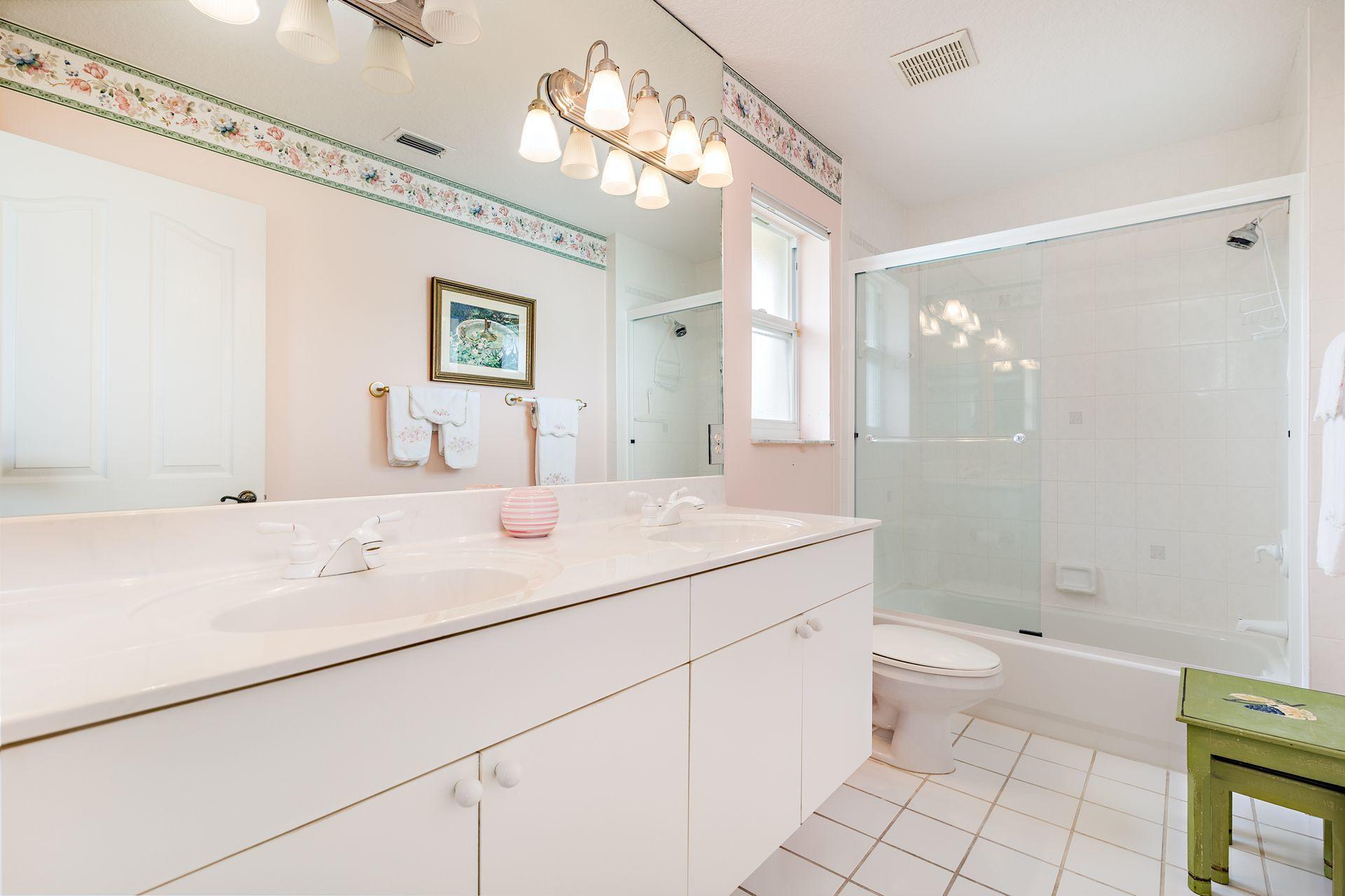 32 Coconut Lane Tequesta, FL 33469 - Photo 18 of 33 18