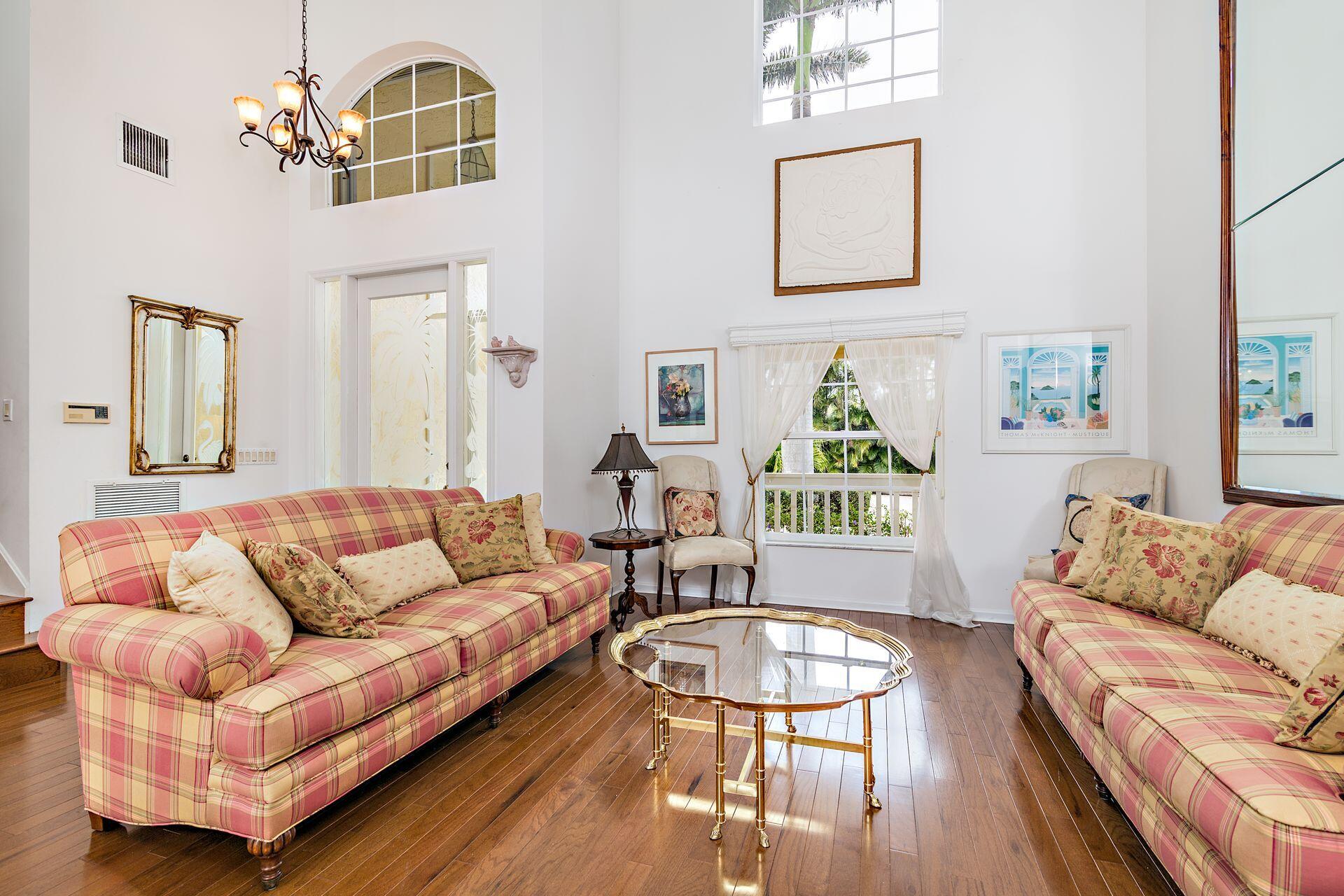 32 Coconut Lane Tequesta, FL 33469 - Photo 5 of 33 5