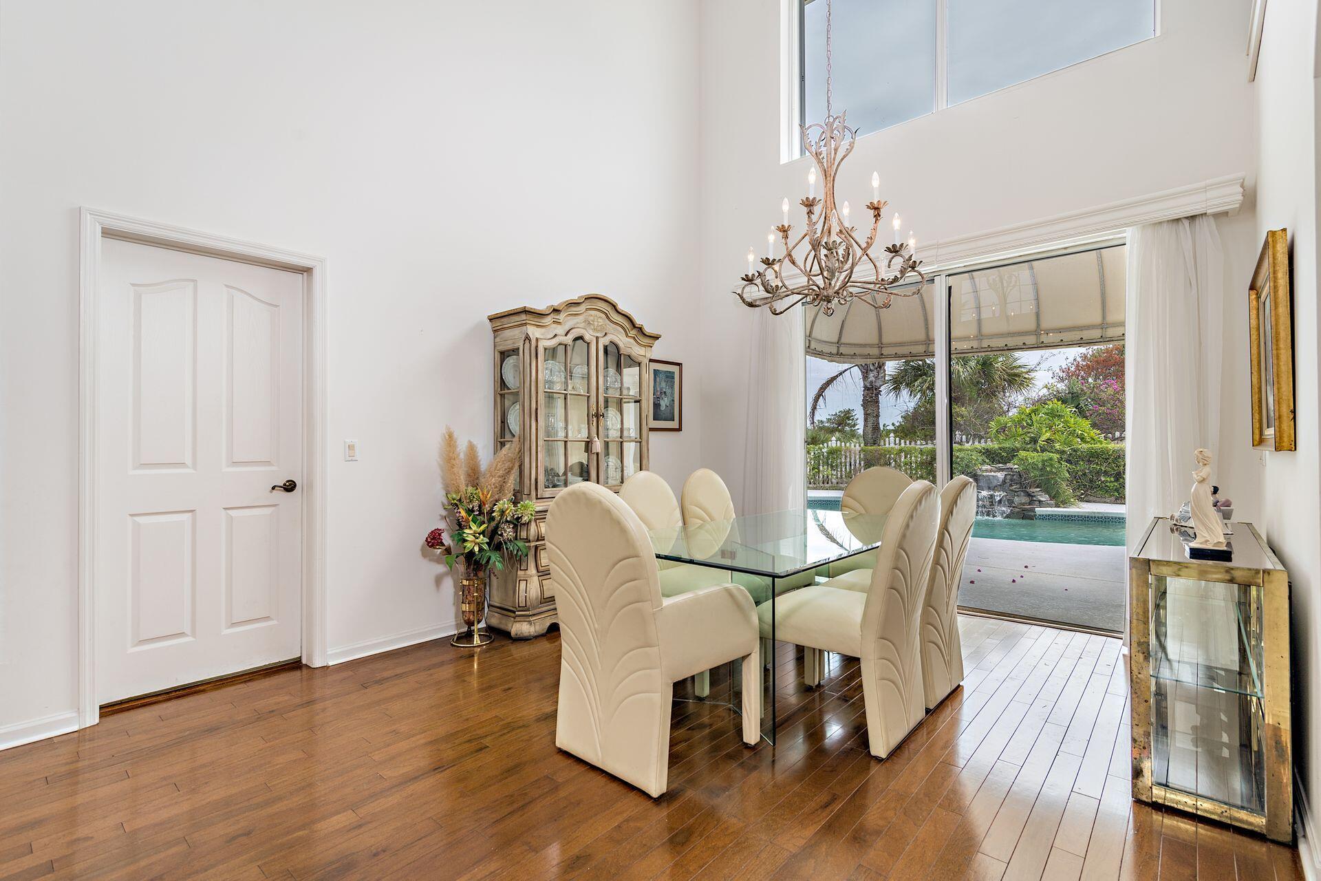 32 Coconut Lane Tequesta, FL 33469 - Photo 7 of 33 7