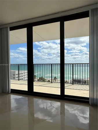a view of a large window with an outdoor view