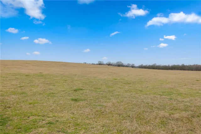 $1,358,275 | 2061 Fm 1445, Cameron, TX 76520