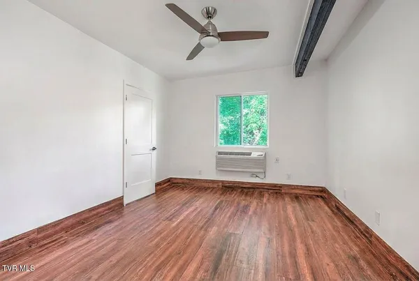 $375,000 | 3 Overlook Court, Johnson City, TN 37604