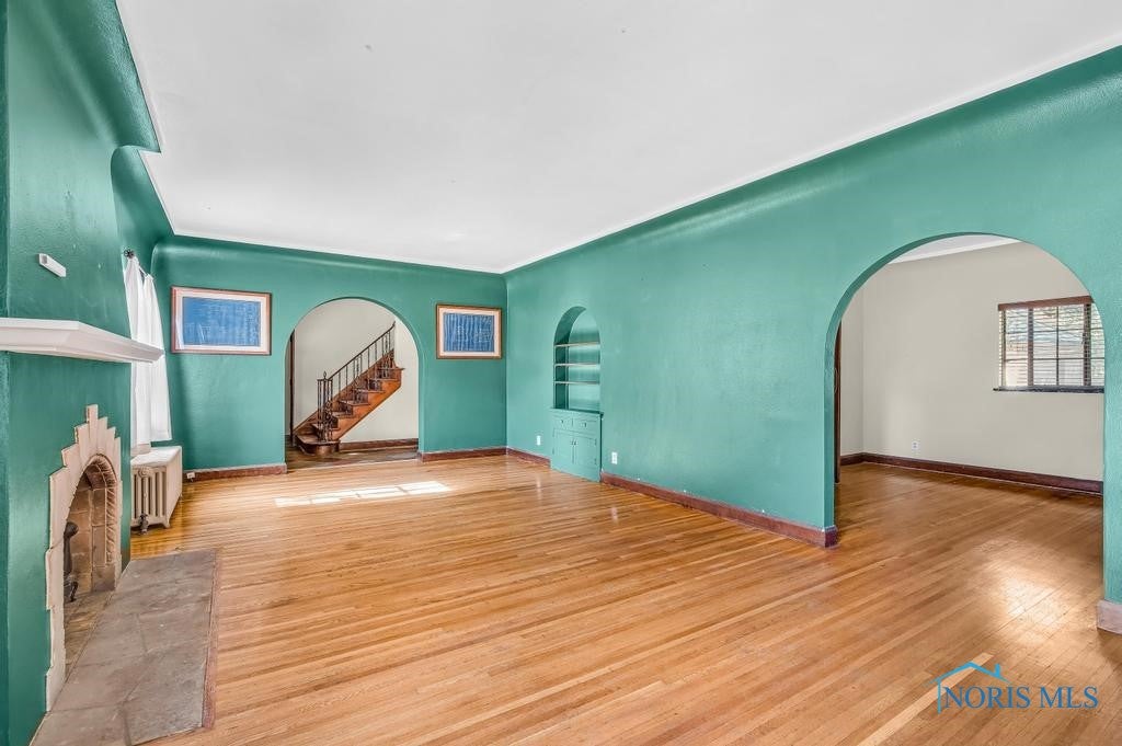 1935 Shenandoah Road Toledo, OH 43607 - Photo 10 of 45 Living Room