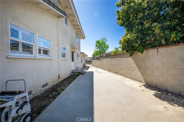 $1,985,000 | 1135 Catalina Avenue, Seal Beach, CA 90740