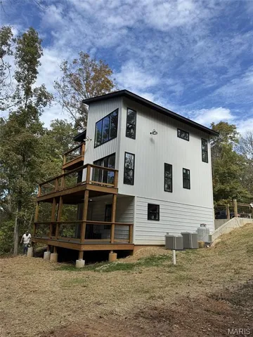 $399,000 | 259 Lakeview Drive, Van Buren, MO 63965