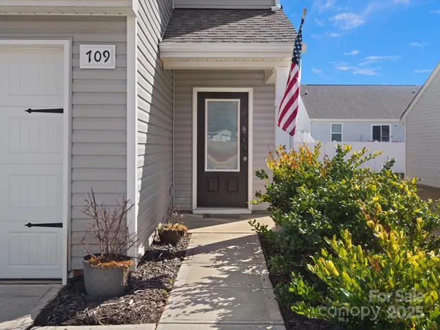 $300,000 | 709 Daniel Lane, Richburg, SC 29729