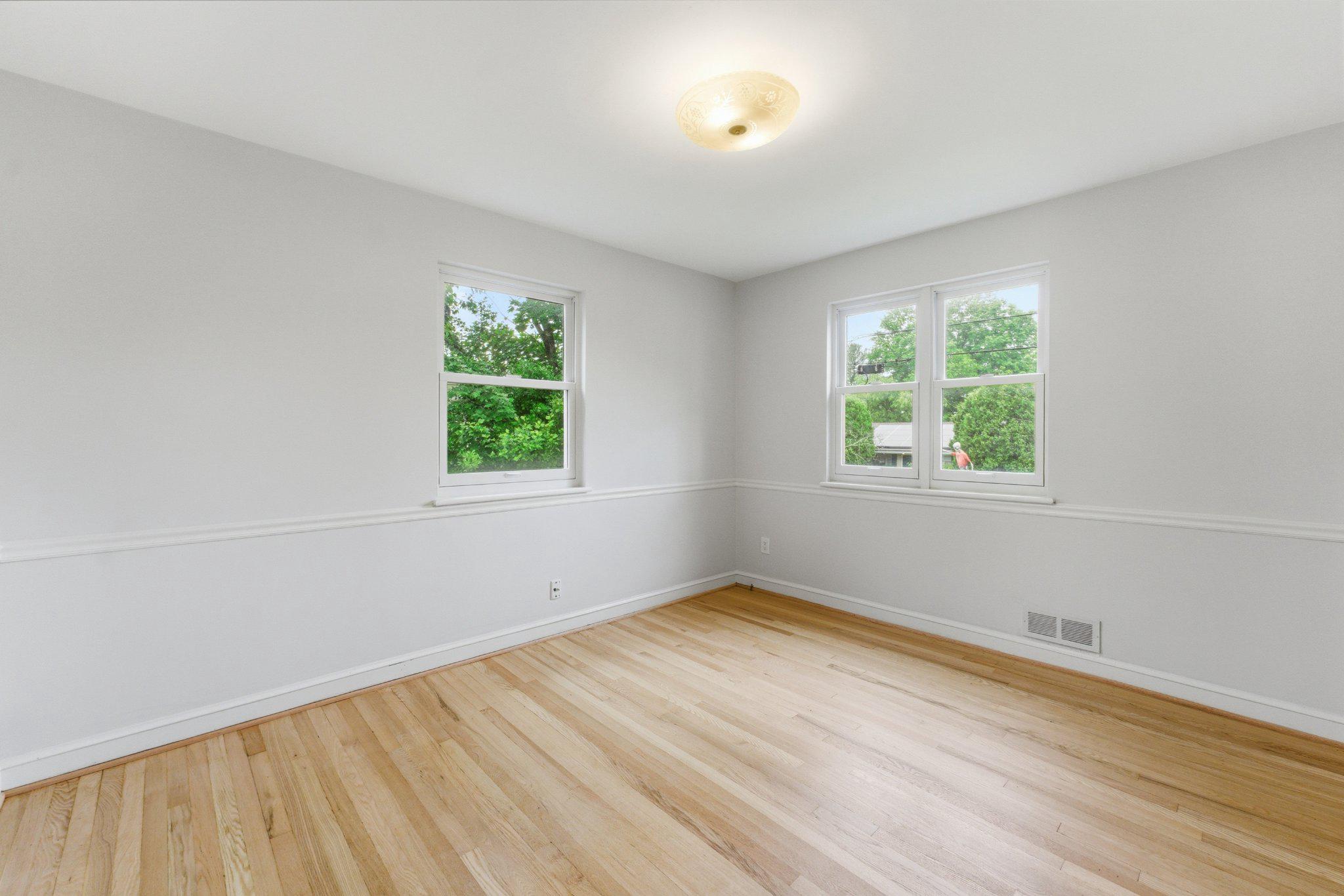 10143 Dallas Avenue Silver Spring, MD 20901 - Photo 15 of 49 Dining Room