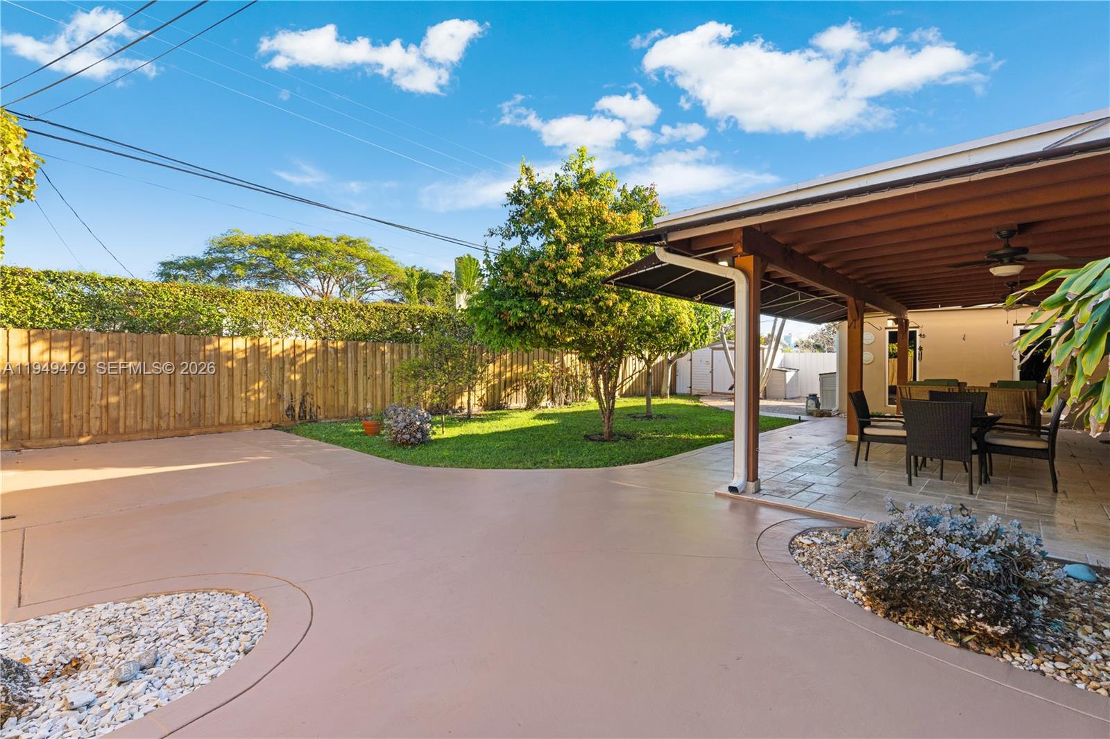 9461 Southwest 31st Terrace Miami, FL 33165 - Photo 33 of 41