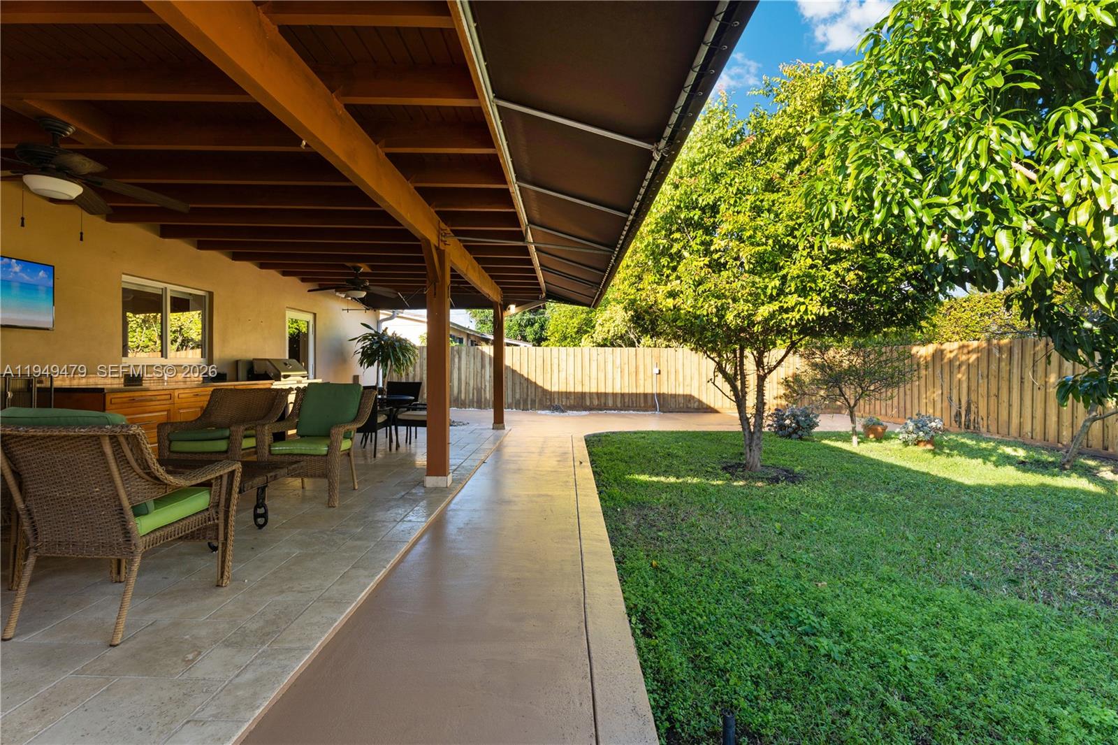 9461 Southwest 31st Terrace Miami, FL 33165 - Photo 37 of 41