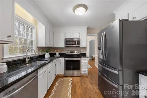 $657,000 | 4025 Old Stone Road, Charlotte, NC 28226