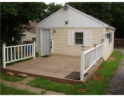 826 Grant Street Springfield, OH 45504 - Photo 3 of 9