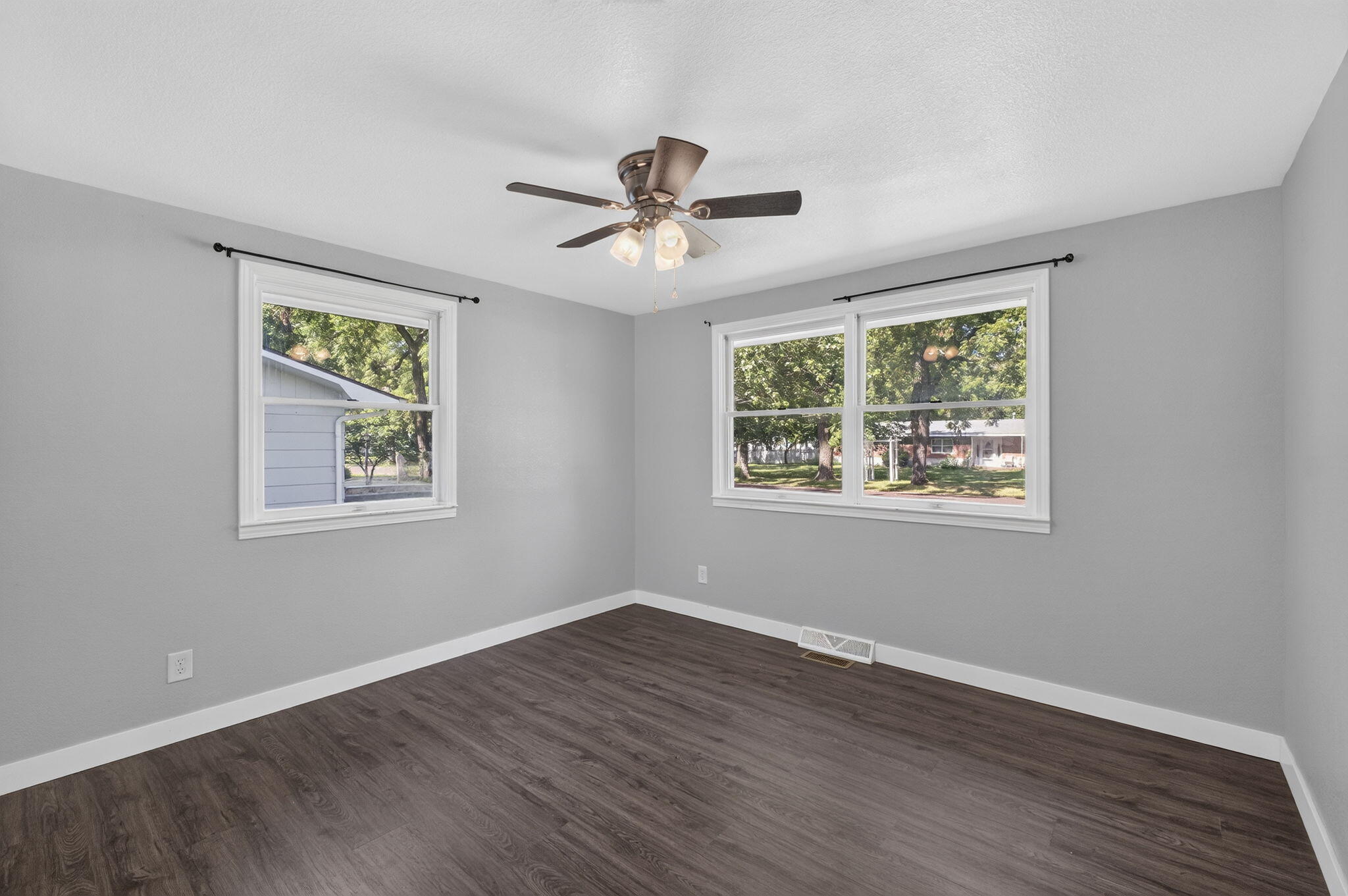 515 Grand Street Monett, MO 65708 - Photo 23 of 39 25