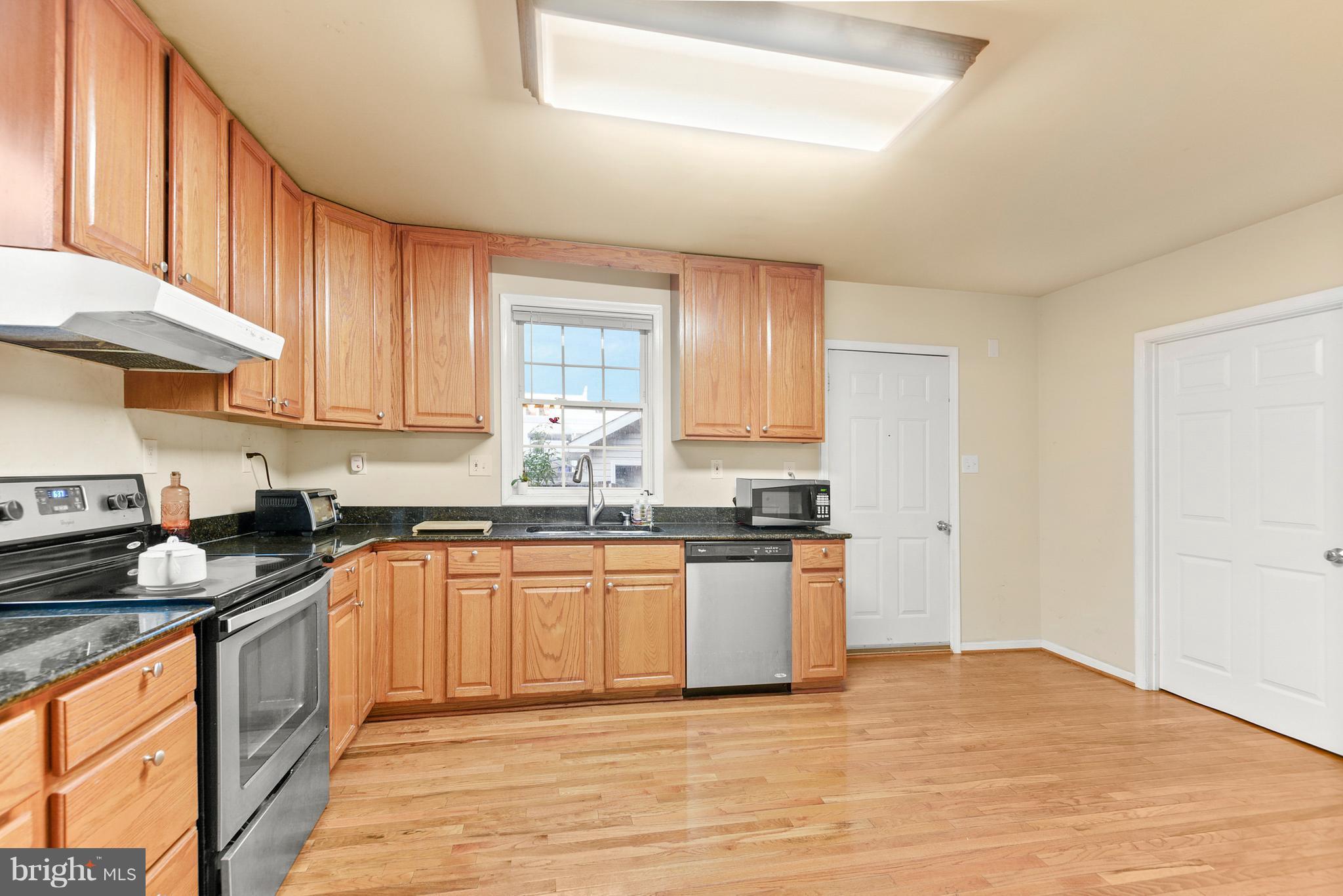 305 Adam Road Frederick, MD 21701 - Photo 15 of 29 Kitchen