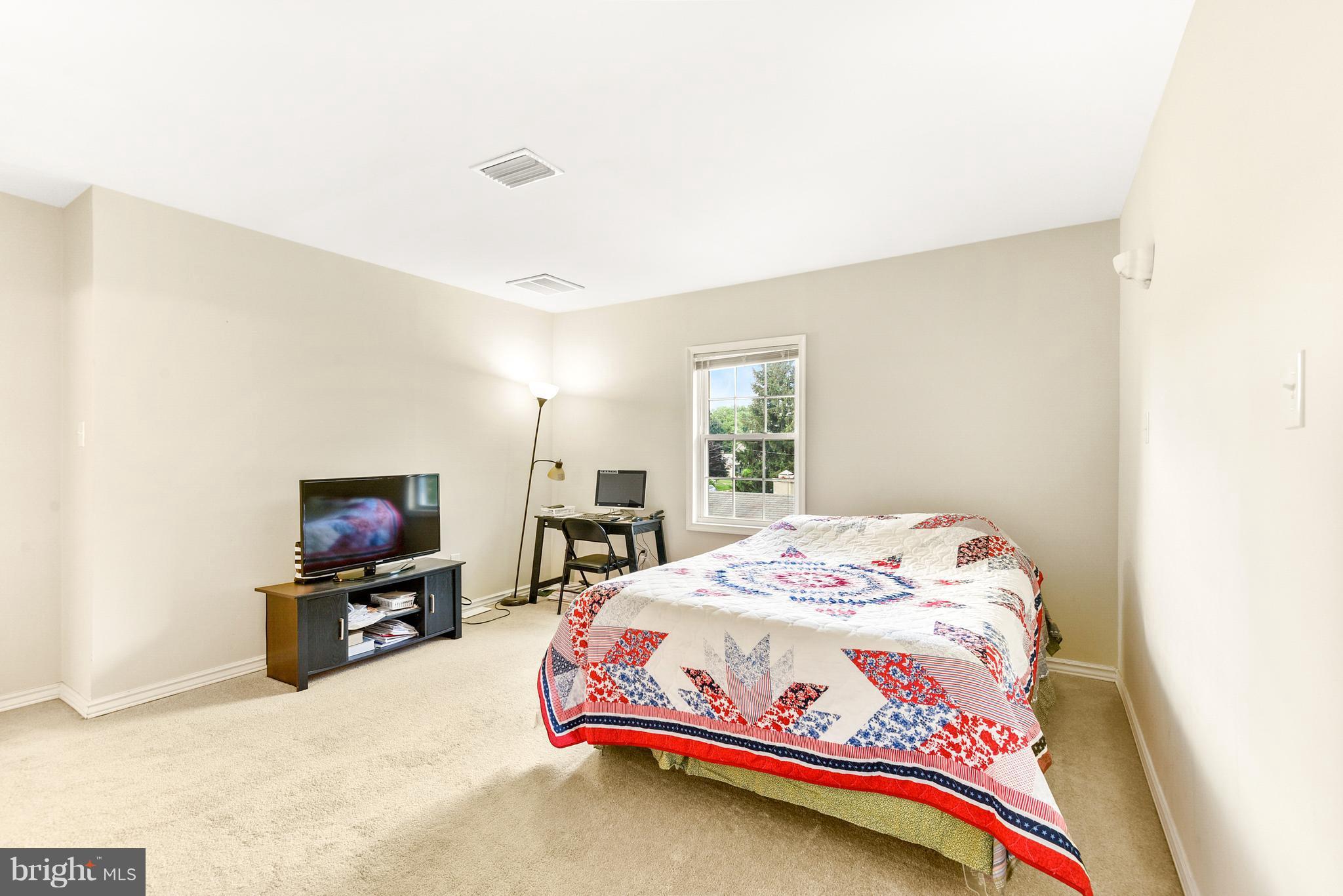 305 Adam Road Frederick, MD 21701 - Photo 25 of 29 Bedroom (Master)