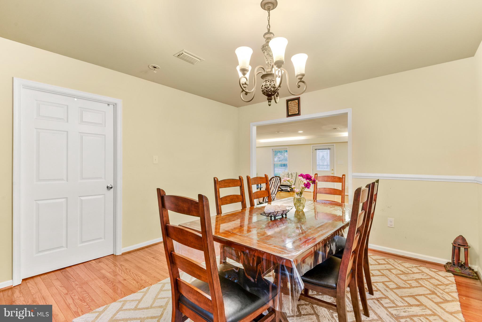 305 Adam Road Frederick, MD 21701 - Photo 10 of 29 Dining Room