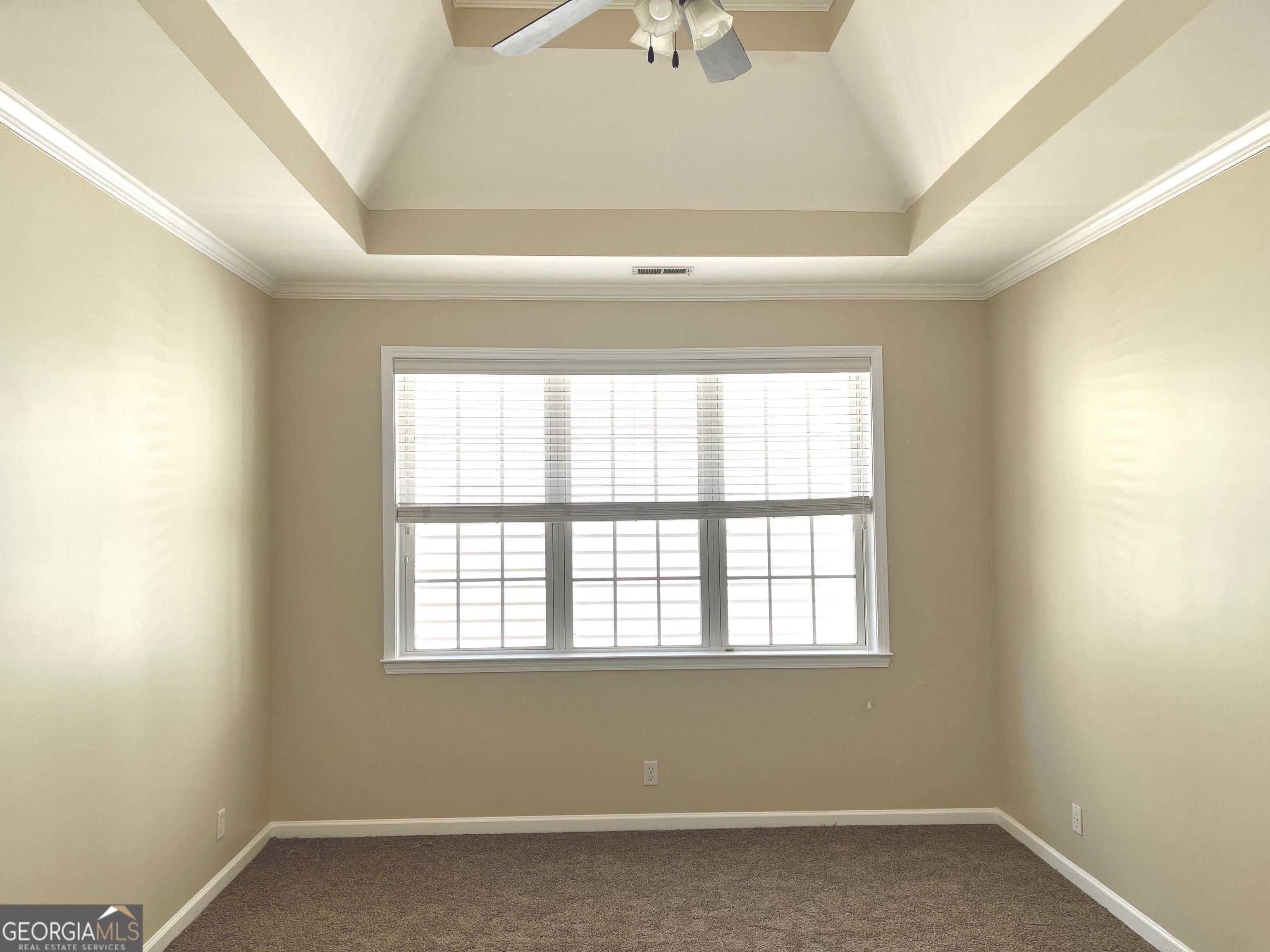99 High Point North Newnan, GA 30265 - Photo 16 of 33 an empty room with a window