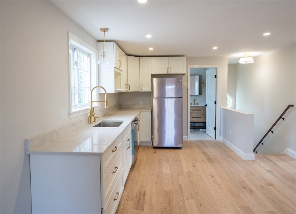 26 Carlton Street, Unit 3 Peabody, MA 01960 - Photo 10 of 21