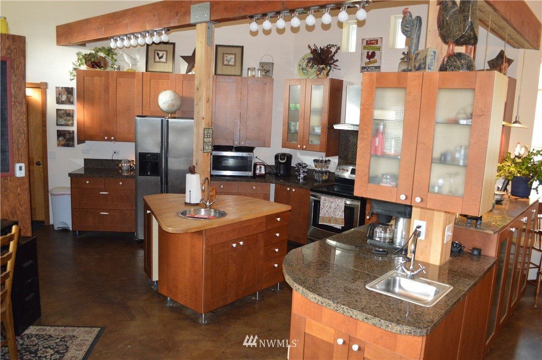 280 Airport Road Raymond, WA 98577 - Photo 7 of 25 Gallery Image 7