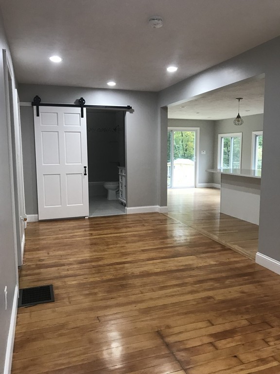 42 Harding Street Sharon, MA 02067 - Photo 6 of 18 Gallery Image 6