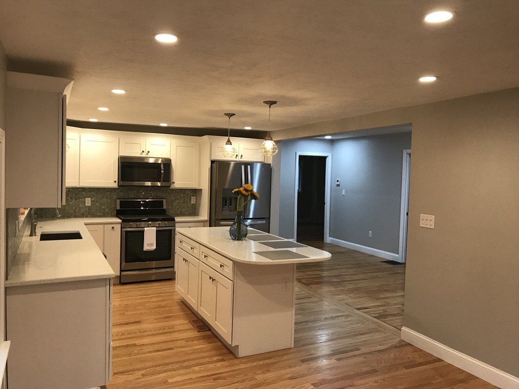 42 Harding Street Sharon, MA 02067 - Photo 8 of 18 Gallery Image 8