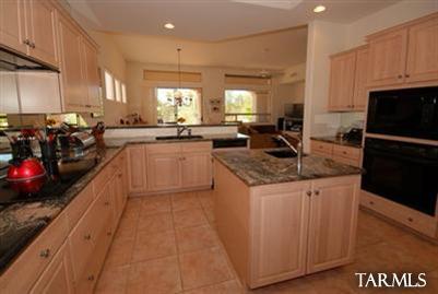 5315 North Ridge Spring Place Tucson, AZ 85749 - Photo 4 of 24 Gallery Image 4