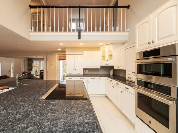 $2,300,000 | 131 South Station Street, Duxbury, MA 02332