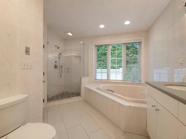 $2,300,000 | 131 South Station Street, Duxbury, MA 02332
