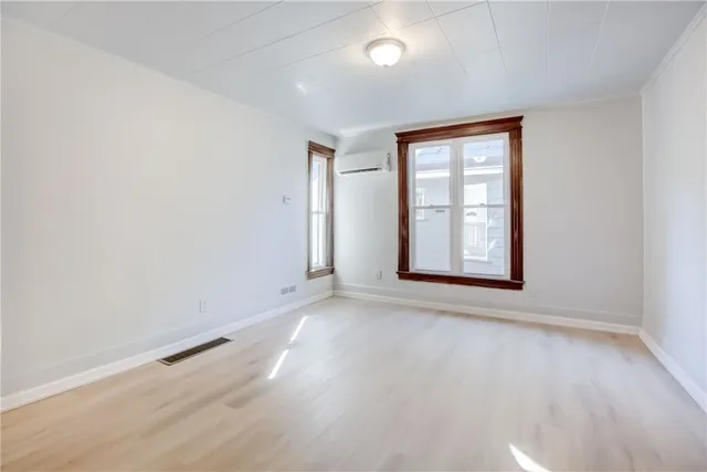 $1,350 | 32 Birch Crescent, Unit 2, Rochester, NY 14607