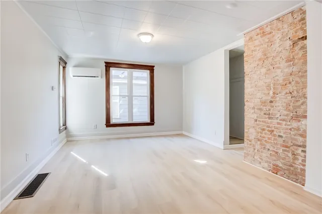 $1,350 | 32 Birch Crescent, Unit 2, Rochester, NY 14607