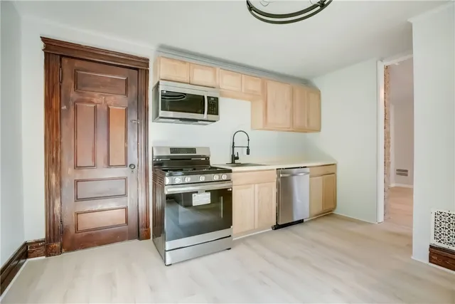 $1,350 | 32 Birch Crescent, Unit 2, Rochester, NY 14607