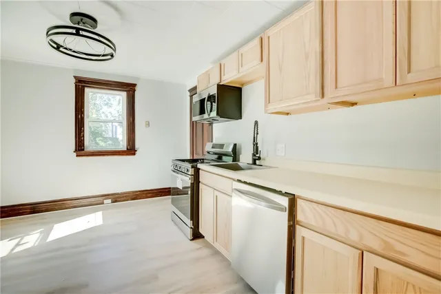 $1,350 | 32 Birch Crescent, Unit 2, Rochester, NY 14607