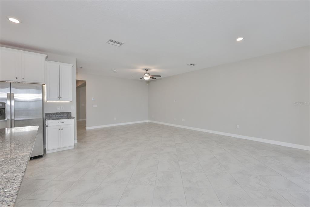 11454 Freshwater Ridge Drive Riverview, FL 33569 - Photo 12 of 65