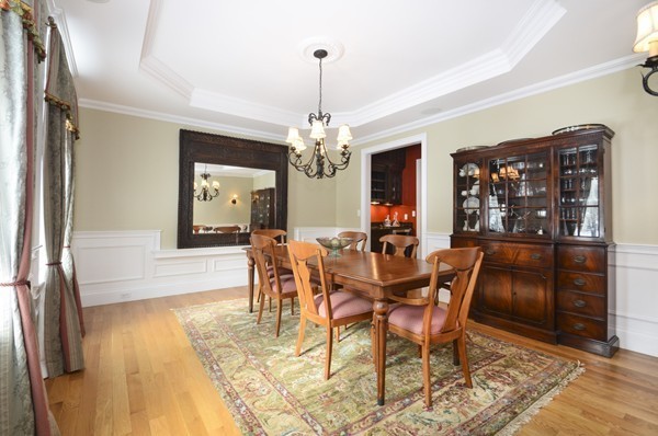84 Chesterton Road Wellesley, MA 02481 - Photo 5 of 8