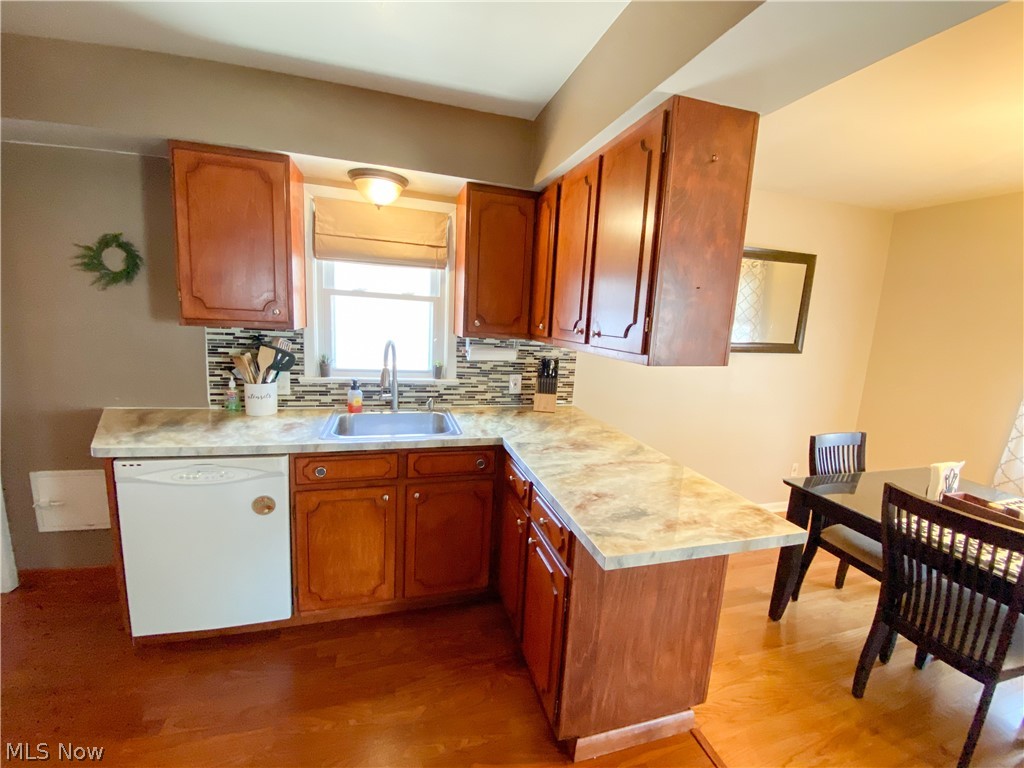 28678 Forest Road Willowick, OH 44095 - Photo 8 of 21 Gallery Image 8