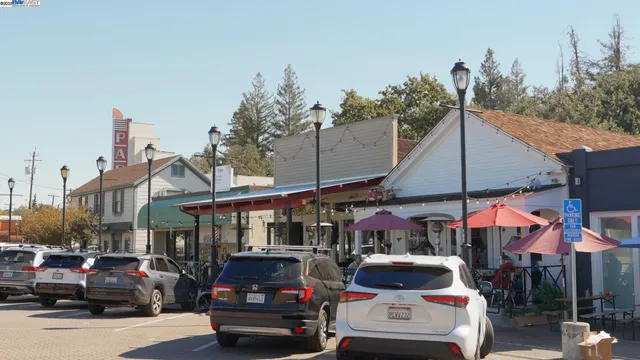 $1,599,000 | 1169 Sunrise Ridge Drive, Lafayette, CA 94549