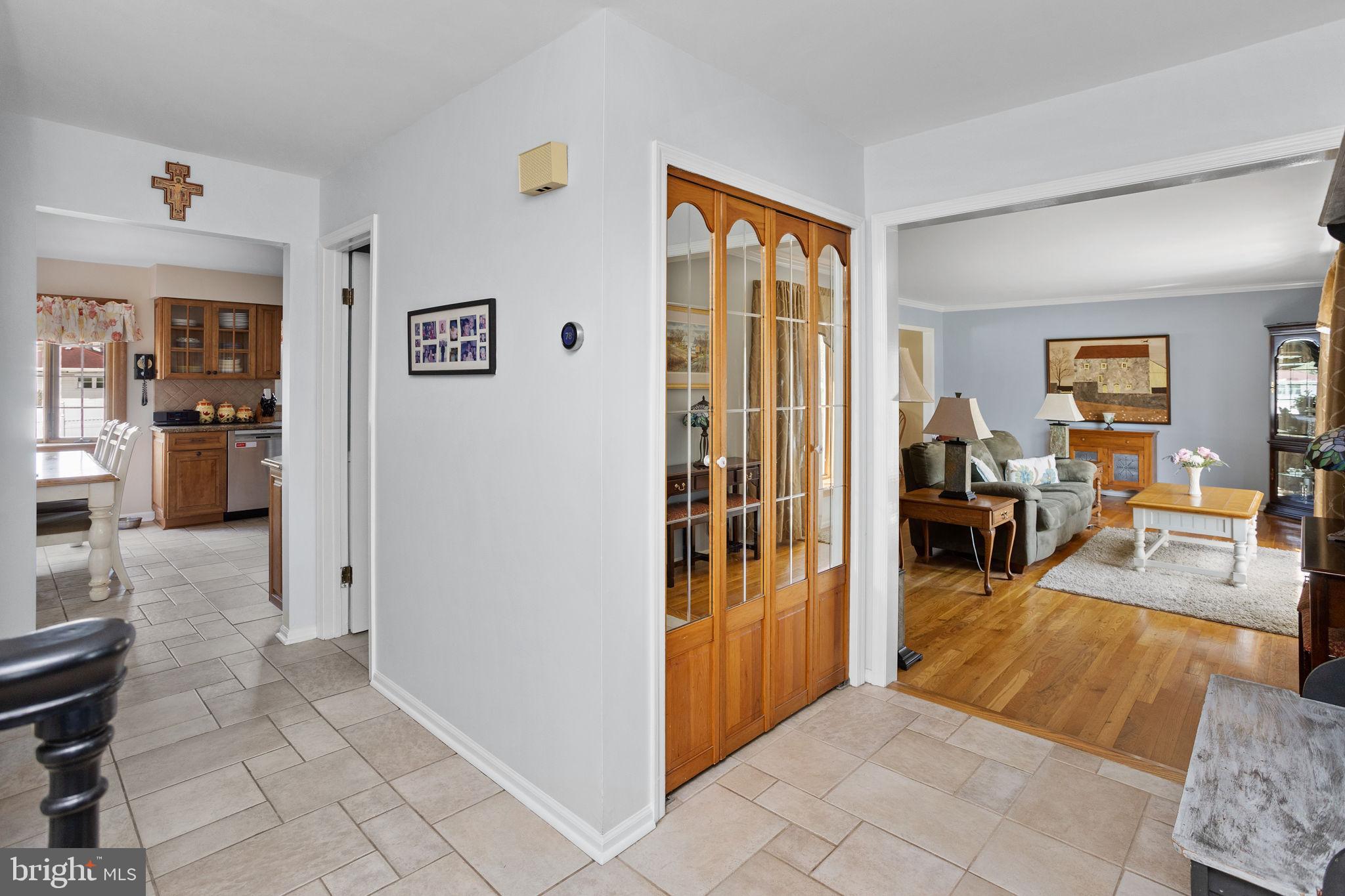 3 Mason Court Hamilton, NJ 08690 - Photo 7 of 51