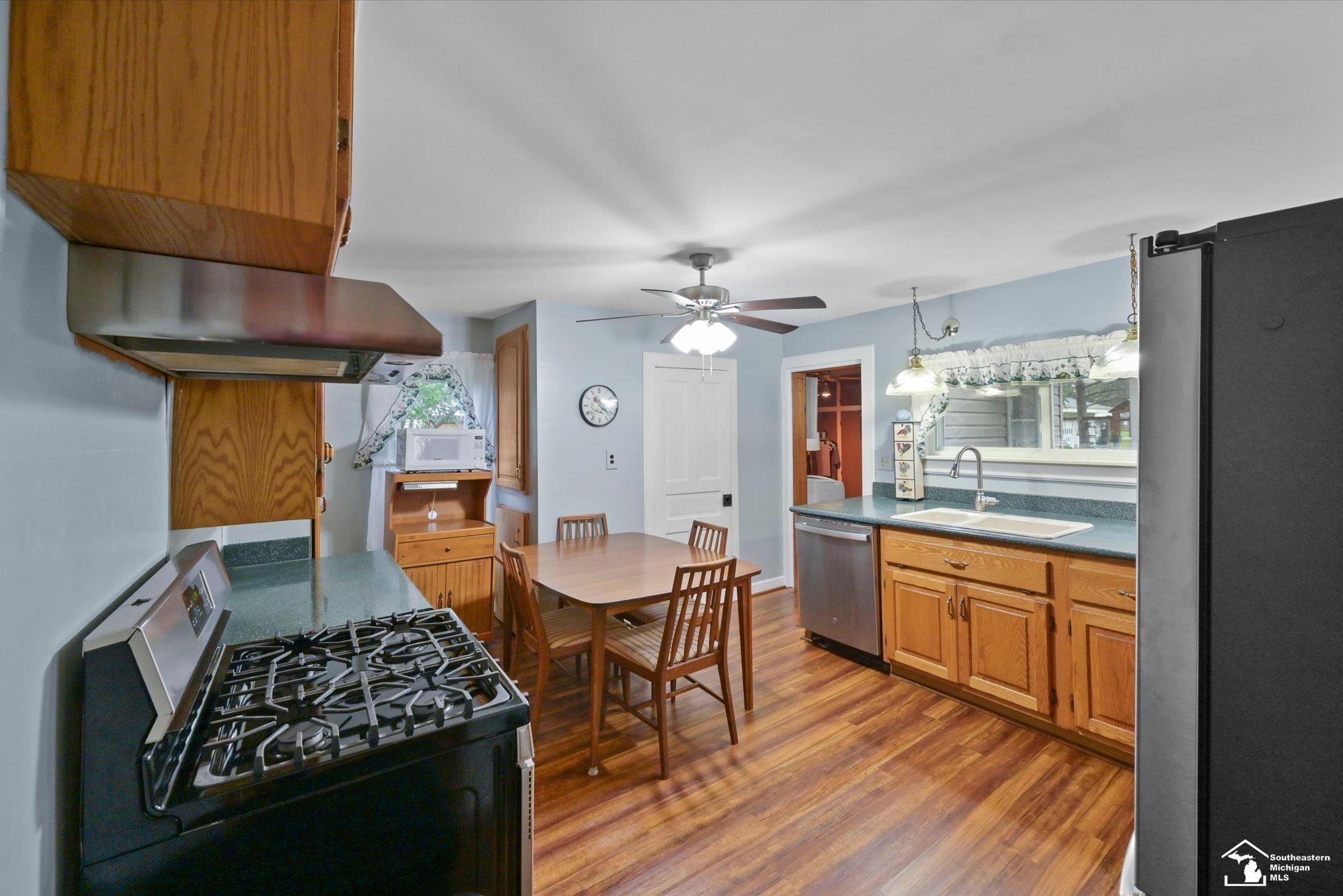 437 Monroe Street Carleton, MI 48117 - Photo 7 of 28 Gallery Image 7